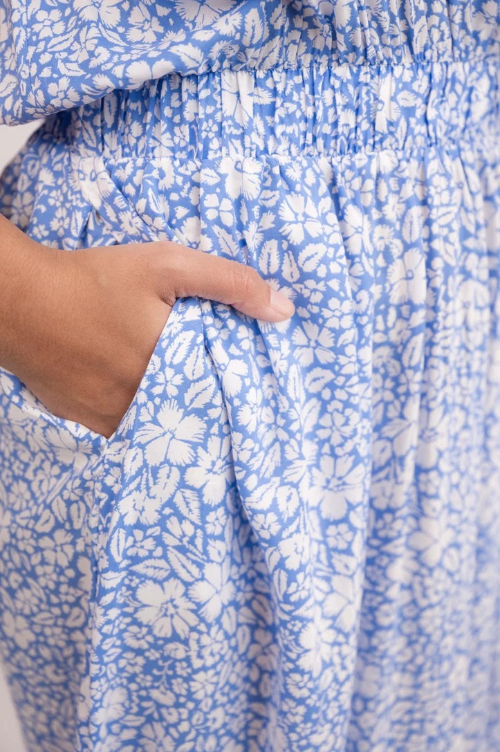 Sunday Dress, Symphony