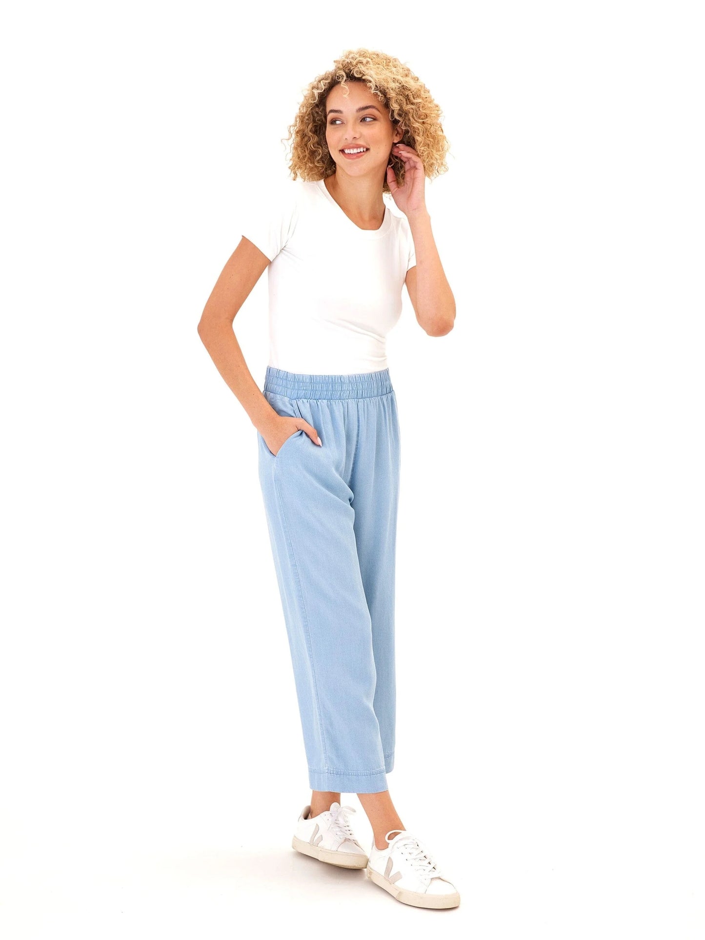 Harlowe Chambray Crop Pant, Light Wash