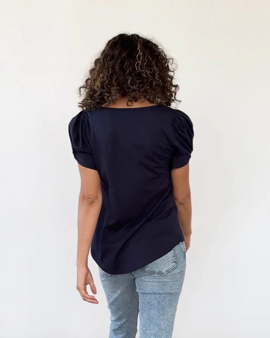 Leona Tee, Navy