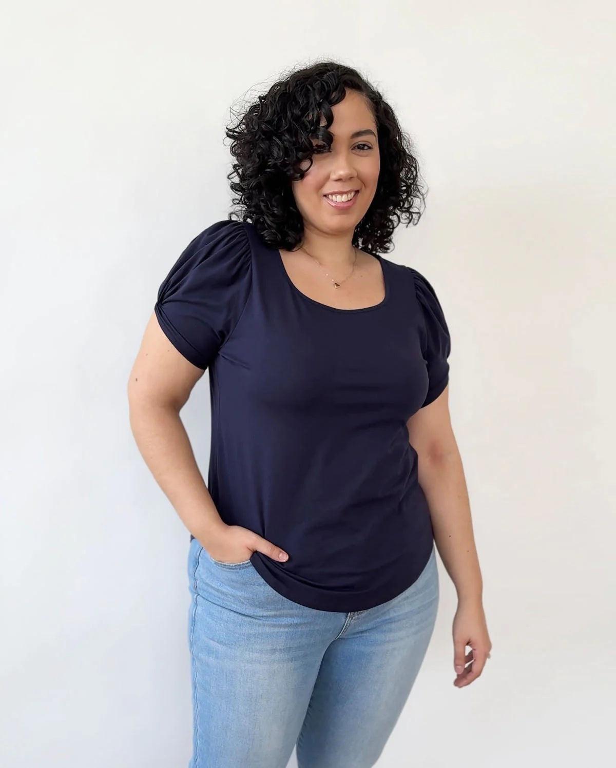 Leona Tee, Navy