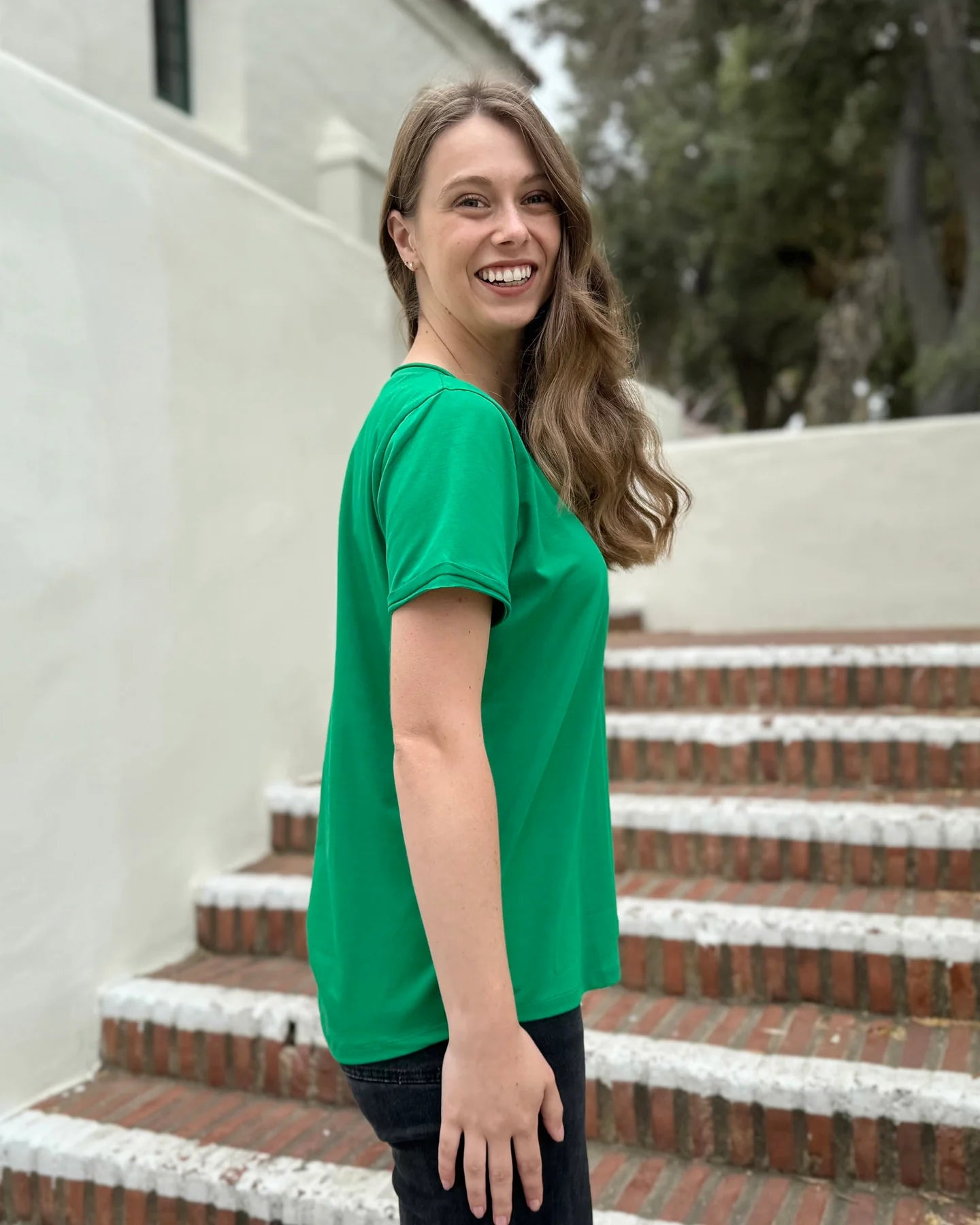 Ridge V-Neck Tee, Leaf Green